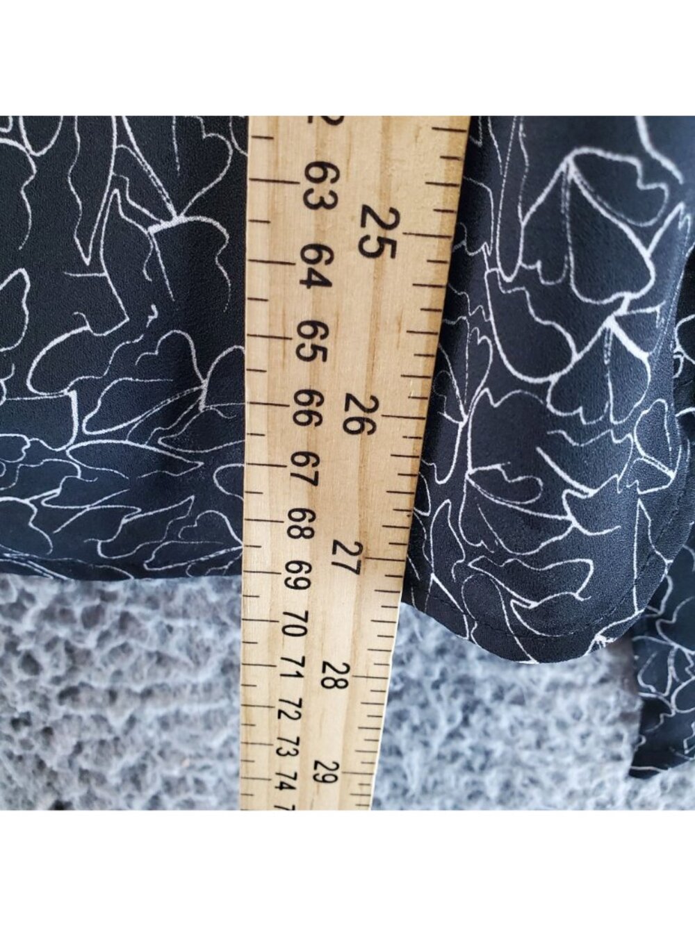 TROUVÉ Top Womens Medium Black Floral Print Wrap Sleeveless Lightweight - Picture 4 of 7